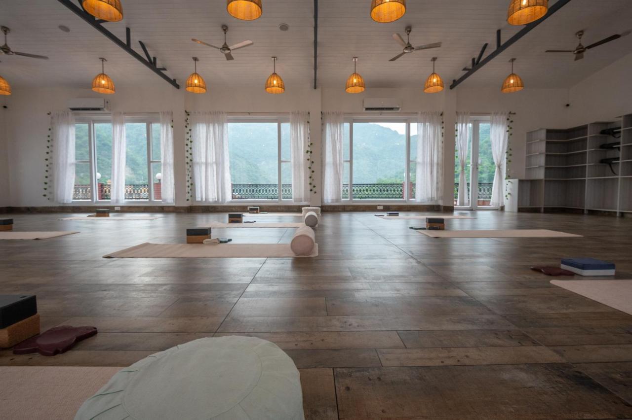 Terrakotta Rishikesh Hotel Bagian luar foto