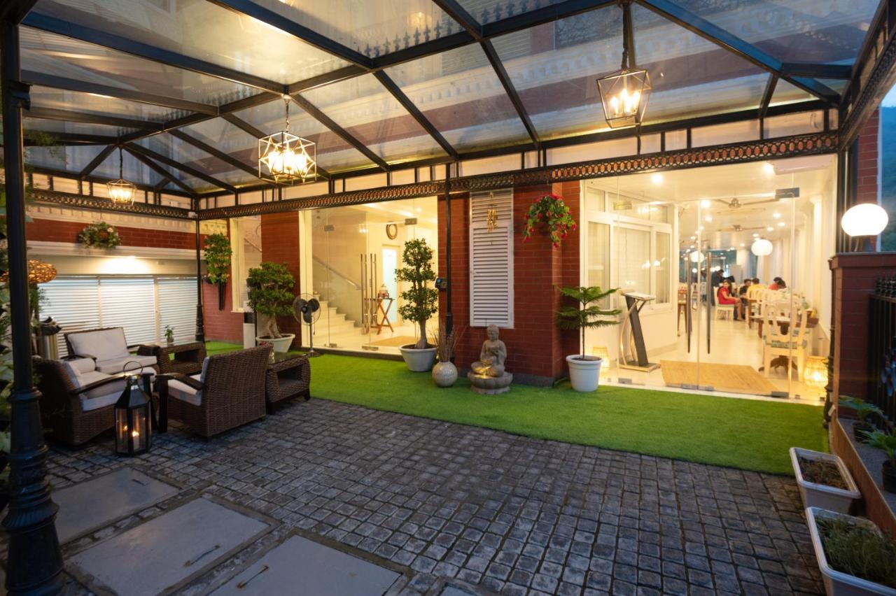 Terrakotta Rishikesh Hotel Bagian luar foto