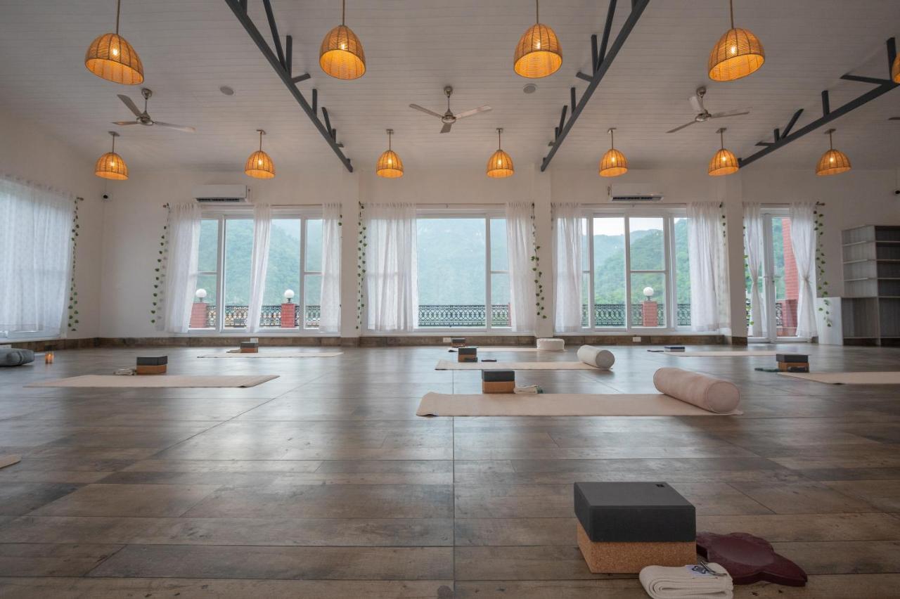 Terrakotta Rishikesh Hotel Bagian luar foto