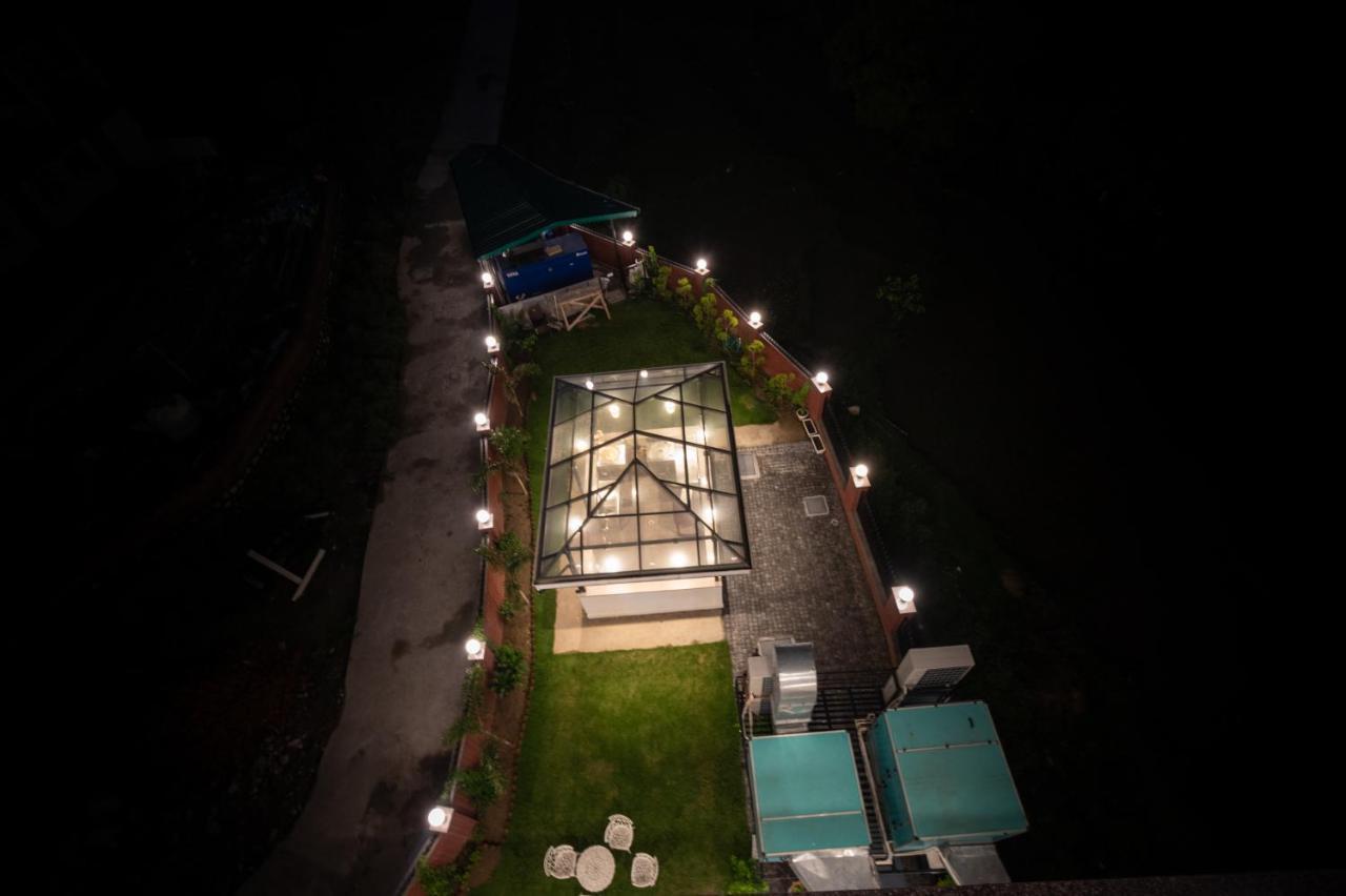 Terrakotta Rishikesh Hotel Bagian luar foto